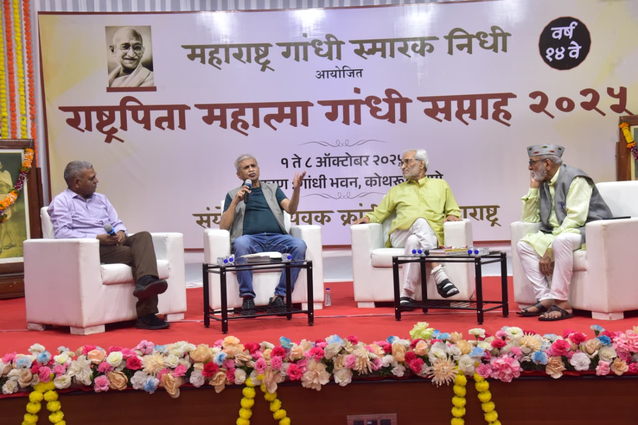 महात्मा गांधी यांनी स्वातंत्र्य कसे मिळवले हे कोणी विचारणे योग्य नाही _ ज्येष्ठ दिग्दर्शक डॉ.जब्बार पटेल  पुणे, प्रतिनिधी _